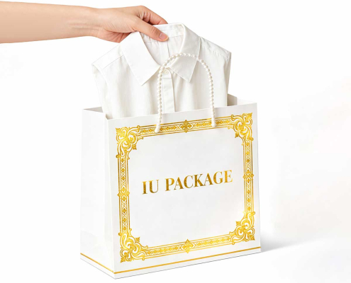 Luxury Paper Shopping Bag with Foil Stamping