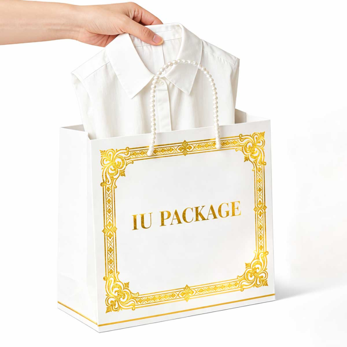 Luxury Paper Shopping Bag with Foil Stamping