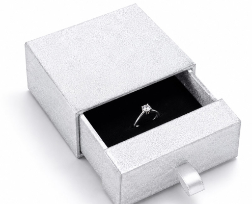 custom jewelry packaging